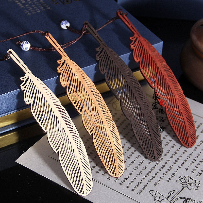 Marque-Page Élégance Plume En Bois Premium