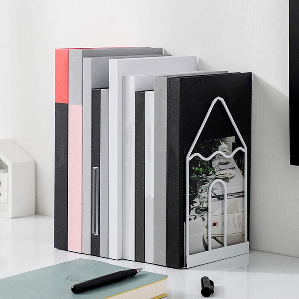 Serre-Livre Style Cabane Élégante