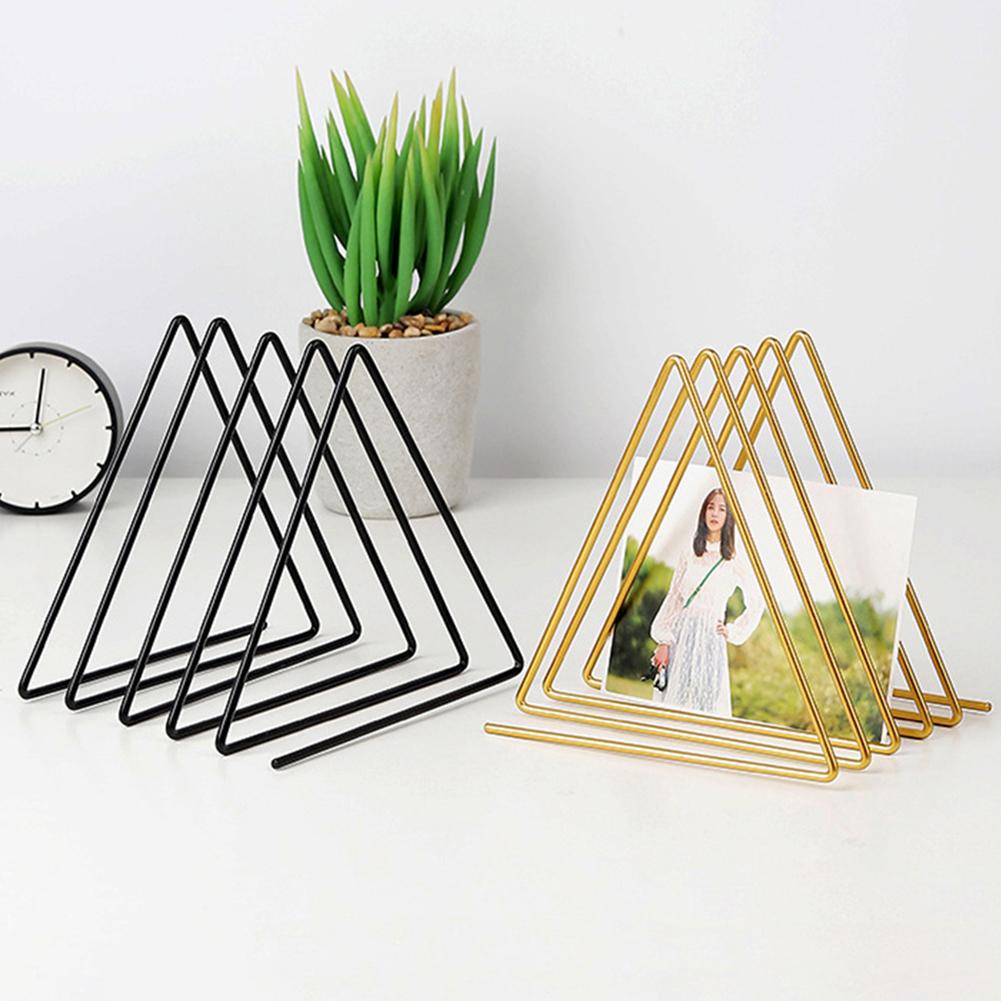 Rangement Élégant De Livre Triangulaire