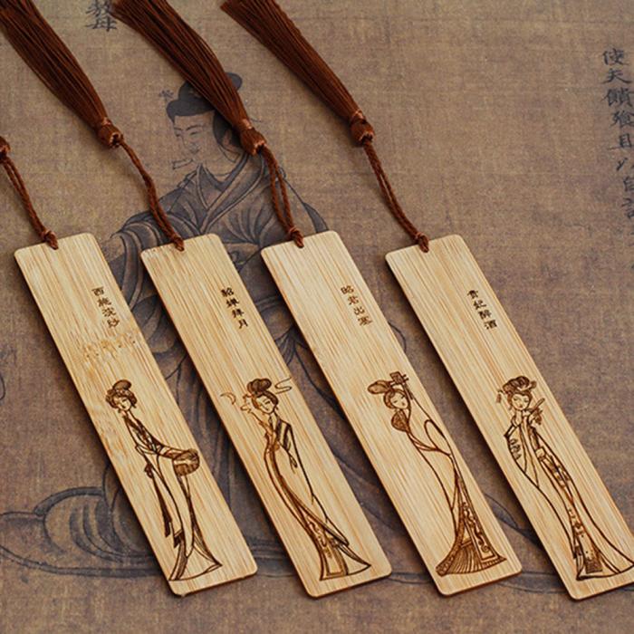 Élégant Marque-Pages En Bois Pour Femmes
