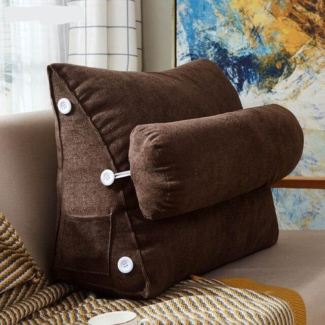 Coussin Triangulaire Élégant Marron