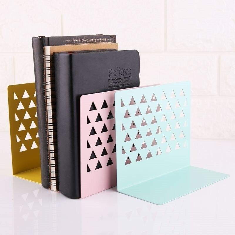 Serre-Livre au Motif Triangle Élégant