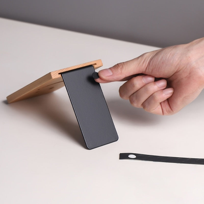 Serre-Livres Chat Élegance en Bois